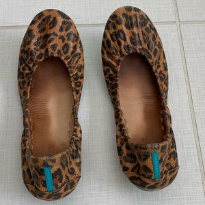 Leopard Tieks
